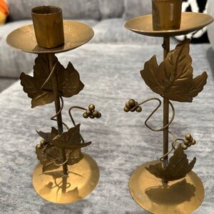 Elegant Gold Leaf Candle Holders‎